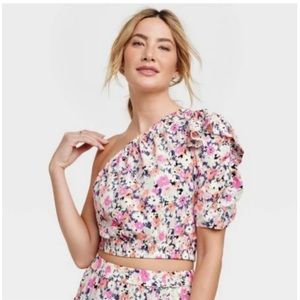 Universal Thread Women’s One Shoulder Puff Sleeve Top